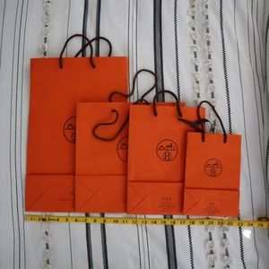 HERMES, Shopping bag, premium paper bags, QTY 4, different sizes, with ribbon